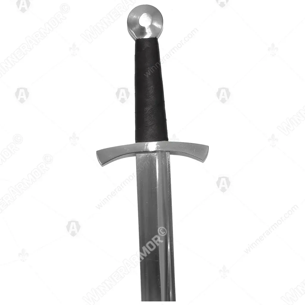 Falchion with round pommel