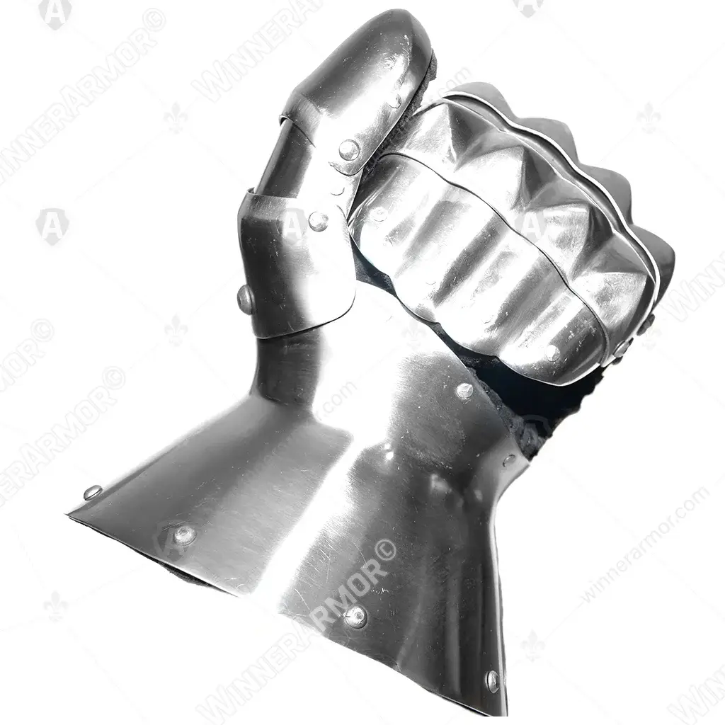 Hourglass bugurt gauntlets