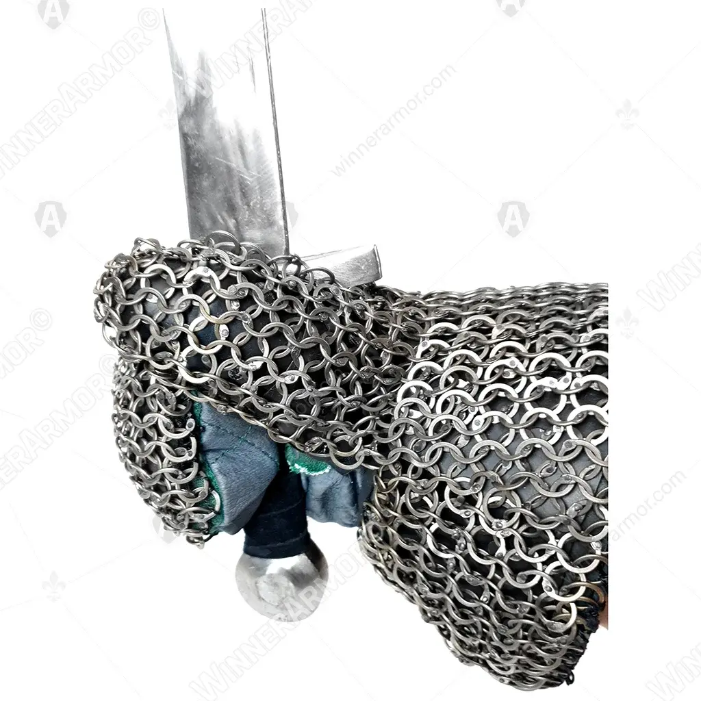 Mail Gauntlets with hidden protection