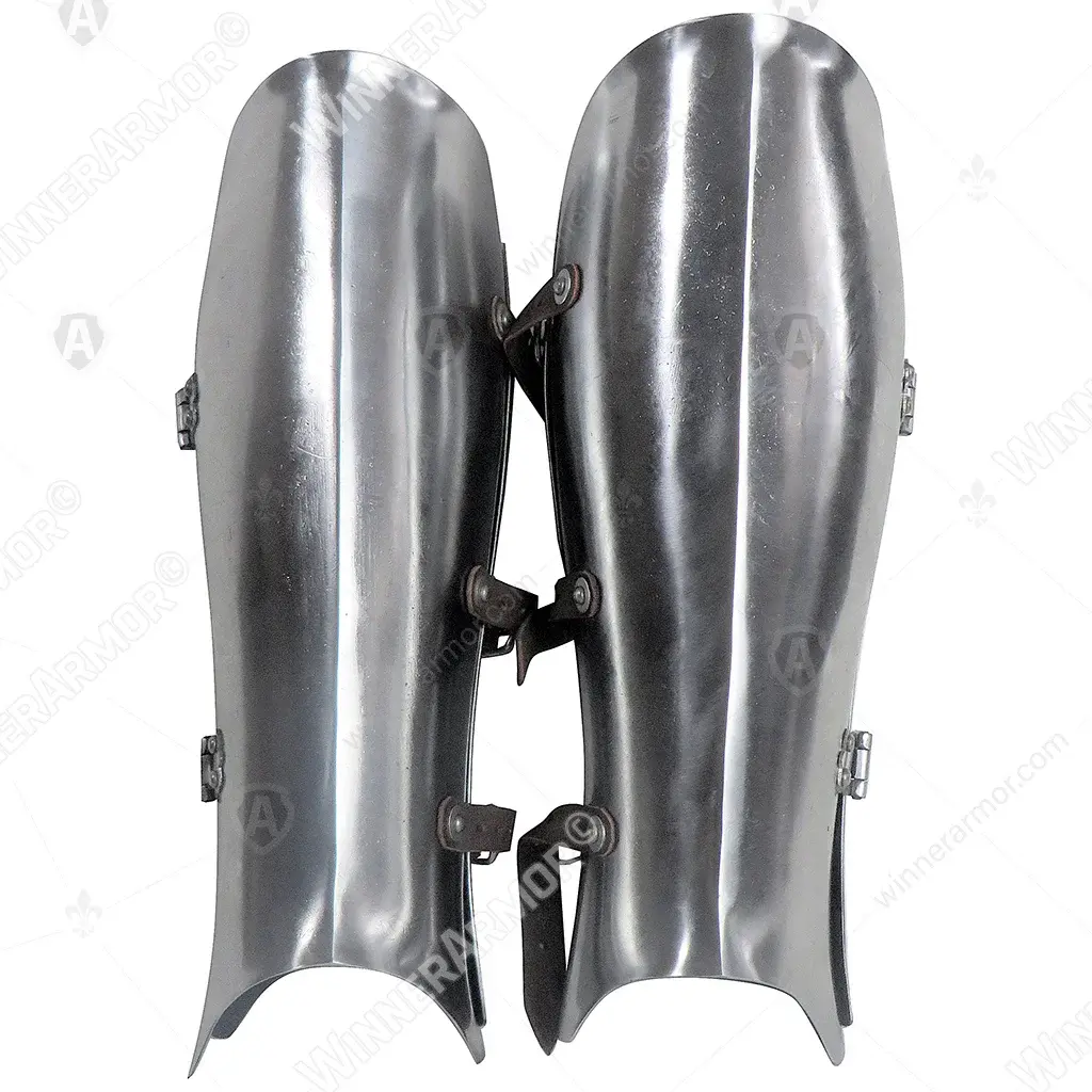 Simple european greaves