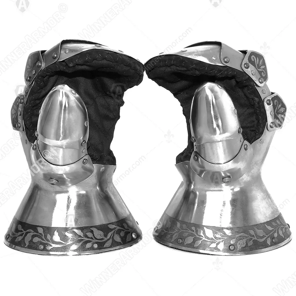 Knight’s gauntlets with etching