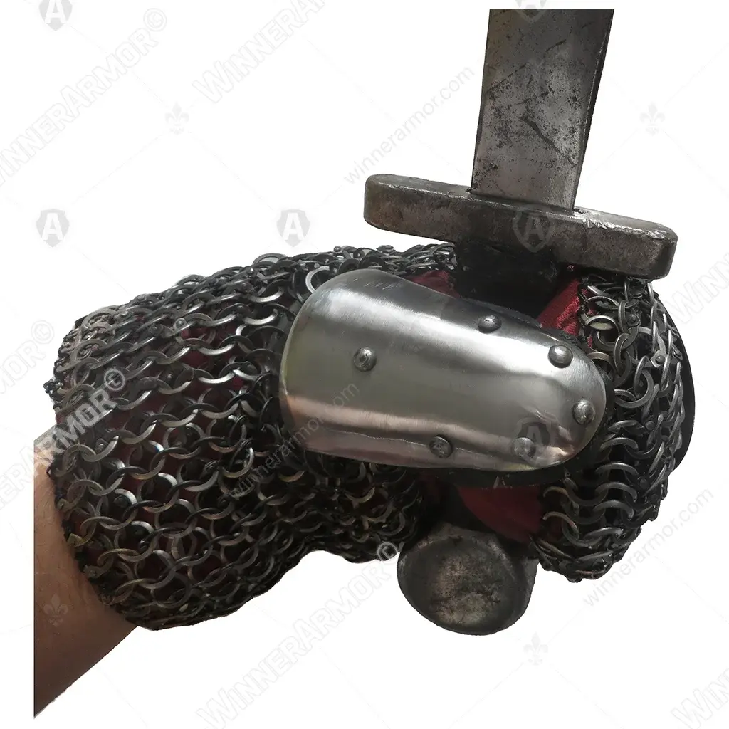 Reinforced mail gauntlets