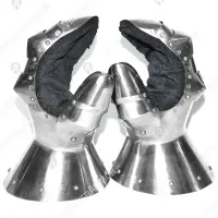 Plate gauntlets for medieval combat