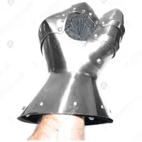 Plate gauntlets for medieval combat