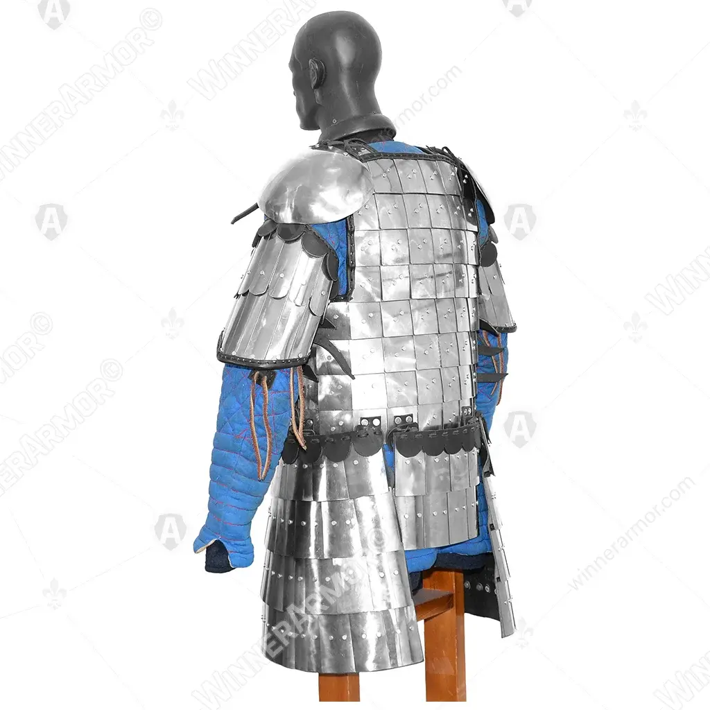 Russian plate armor Dovmont