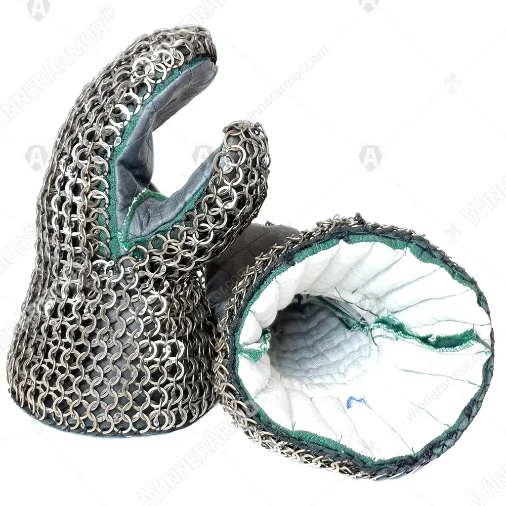 Mail Gauntlets with hidden protection