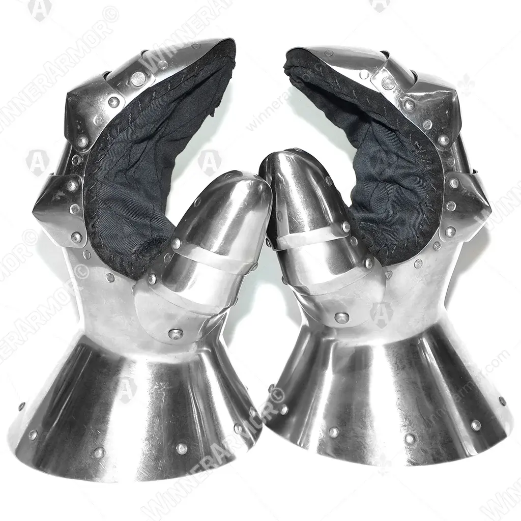 Plate gauntlets for medieval combat